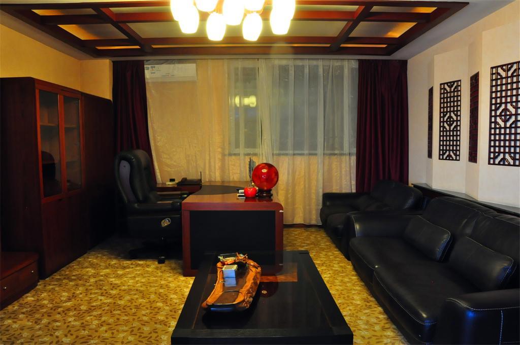 Baotou West Lake Hotel Exterior photo