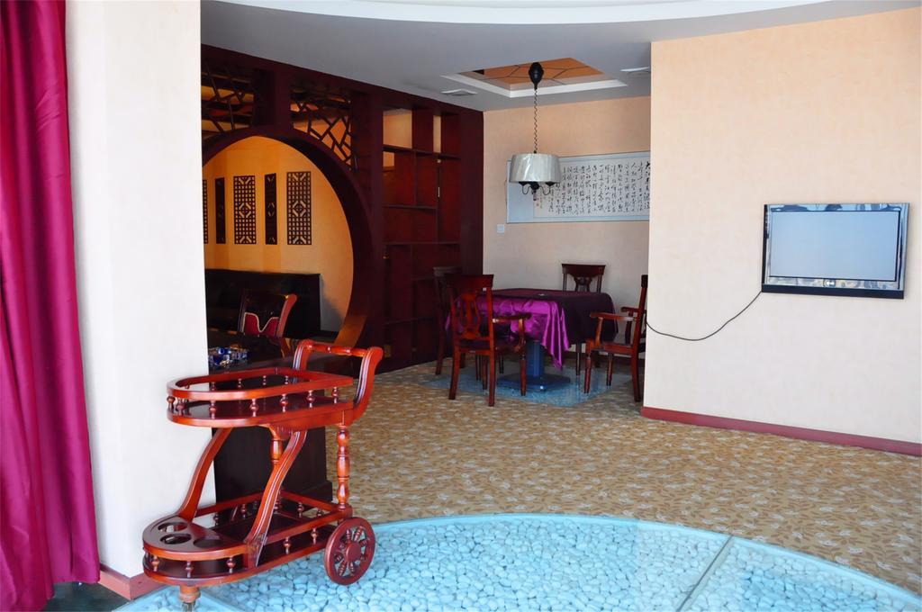 Baotou West Lake Hotel Exterior photo