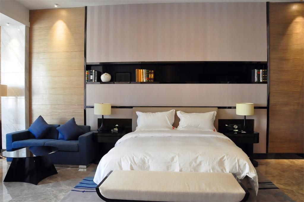 Baotou West Lake Hotel Exterior photo